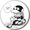 Chapa de Dr. Slump: Arale jugando con la caca