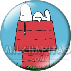 Chapa de Snoopy: Snoopy tumbado en su caseta
