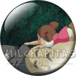 Chapa de Studio Ghibli: Mei durmiendo sobre Totoro