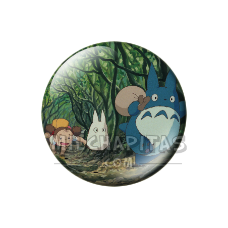 Chapa de Studio Ghibli: Mei siguiendo a los Totoro pequeños