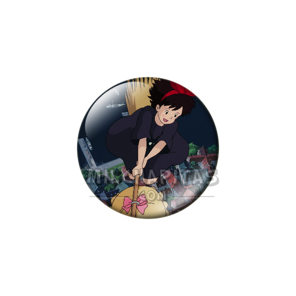 Chapa de Studio Ghibli: Nicky (Kiki) volando sobre la ciudad