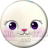 Chapa de La casa de muñecas de Gabby: Fluffy Flufferton (De Cerca)